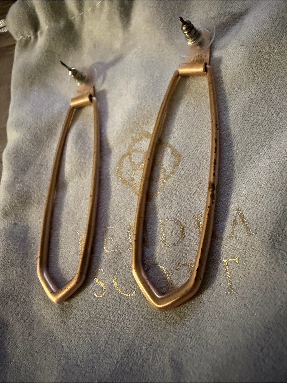Kendra Scott Rose Gold Open Geometric Drop Earrings - Picture 4 of 6